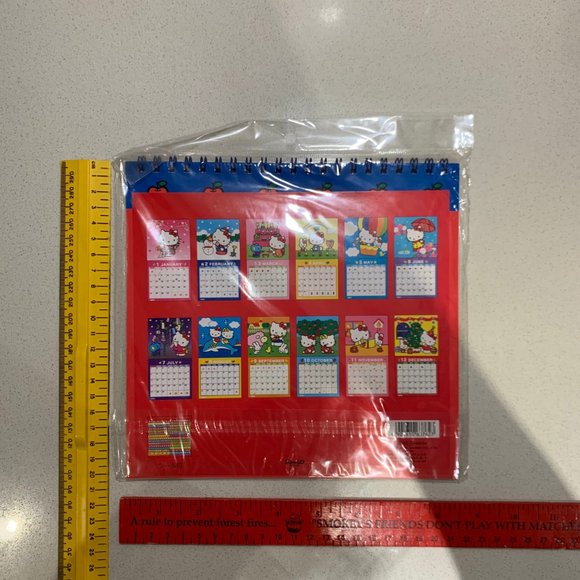 HELLO KITTY 2001 CALENDAR + STICKERS MADE IN JAPAN - Picture 2 of 12